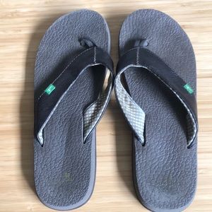 Sanuk yoga mat flip flops
